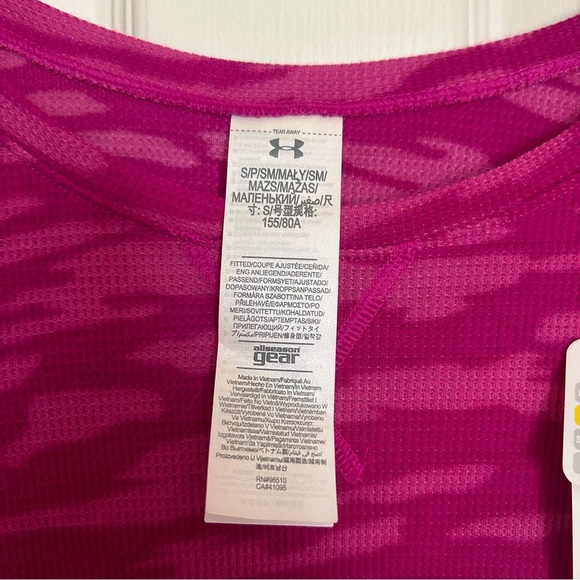 NWT Under Armour pink camo waffle knit long sleeve top Size Small - Picture 5 of 13